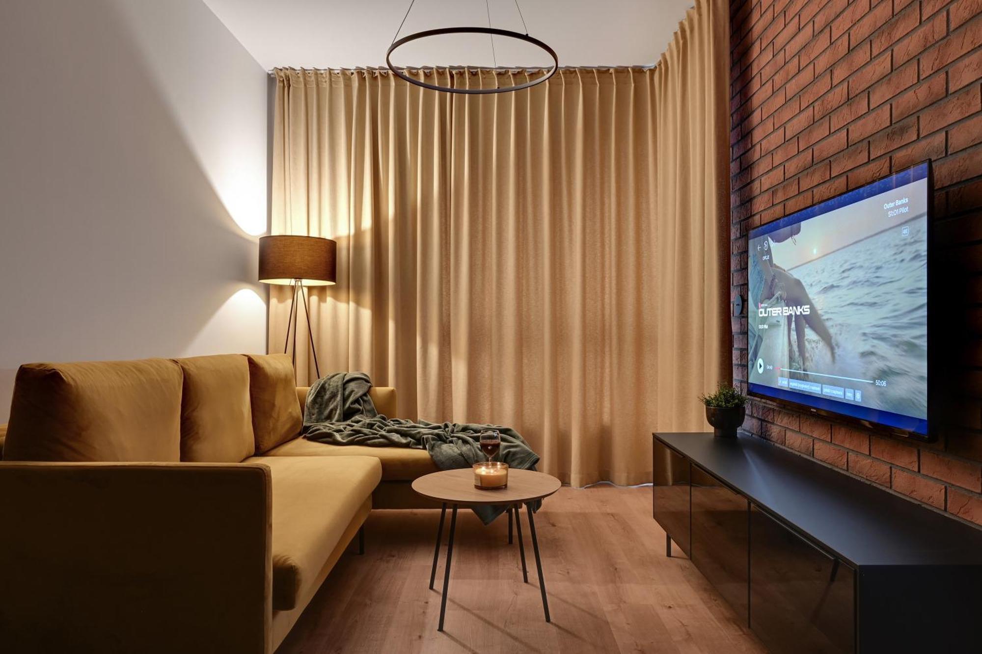 גדנסק Doki Living - Foodhall & Parking By Downtown Apartments מראה חיצוני תמונה