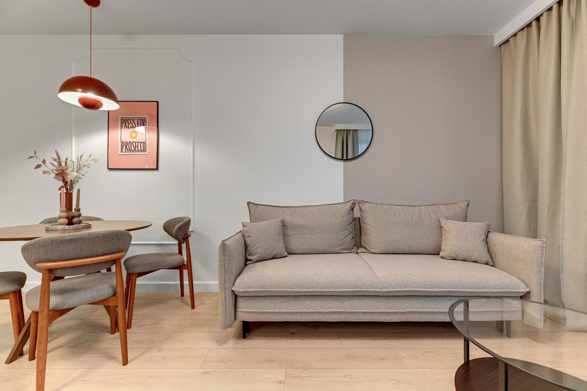 גדנסק Doki Living - Foodhall & Parking By Downtown Apartments מראה חיצוני תמונה